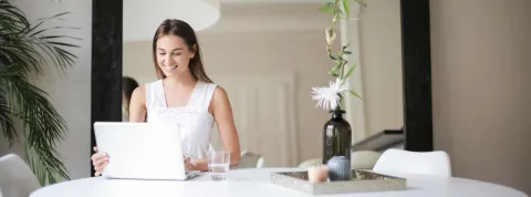 ¿Qué funciones desempeña el director de un hotel?